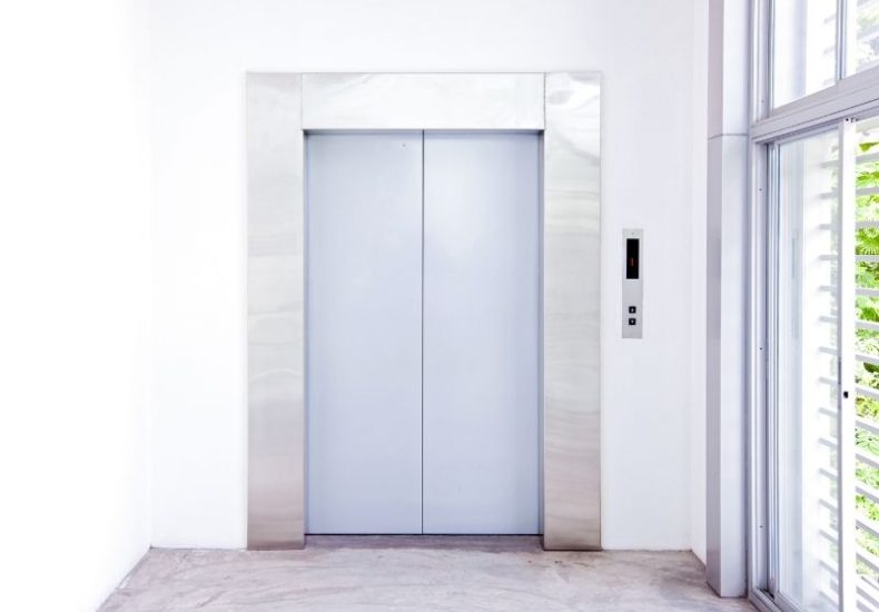 lift surabaya