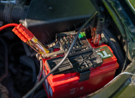 Jual Aki Mobil Jakarta Barat dengan layanan cek dan ganti aki mobil di bengkel profesional